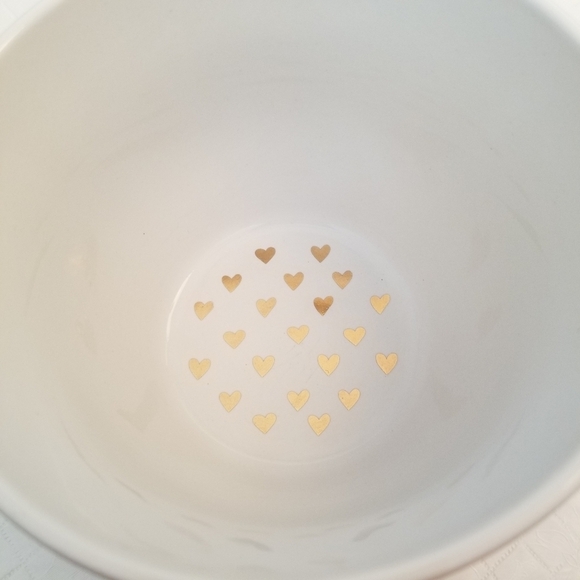 10 Strawberry Street Coffee 20oz Mug Grateful Pink Gold Hearts Inside - Picture 2 of 5